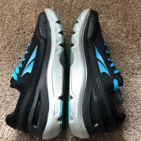 Altra Paradigm shoes - Picture 2 of 7